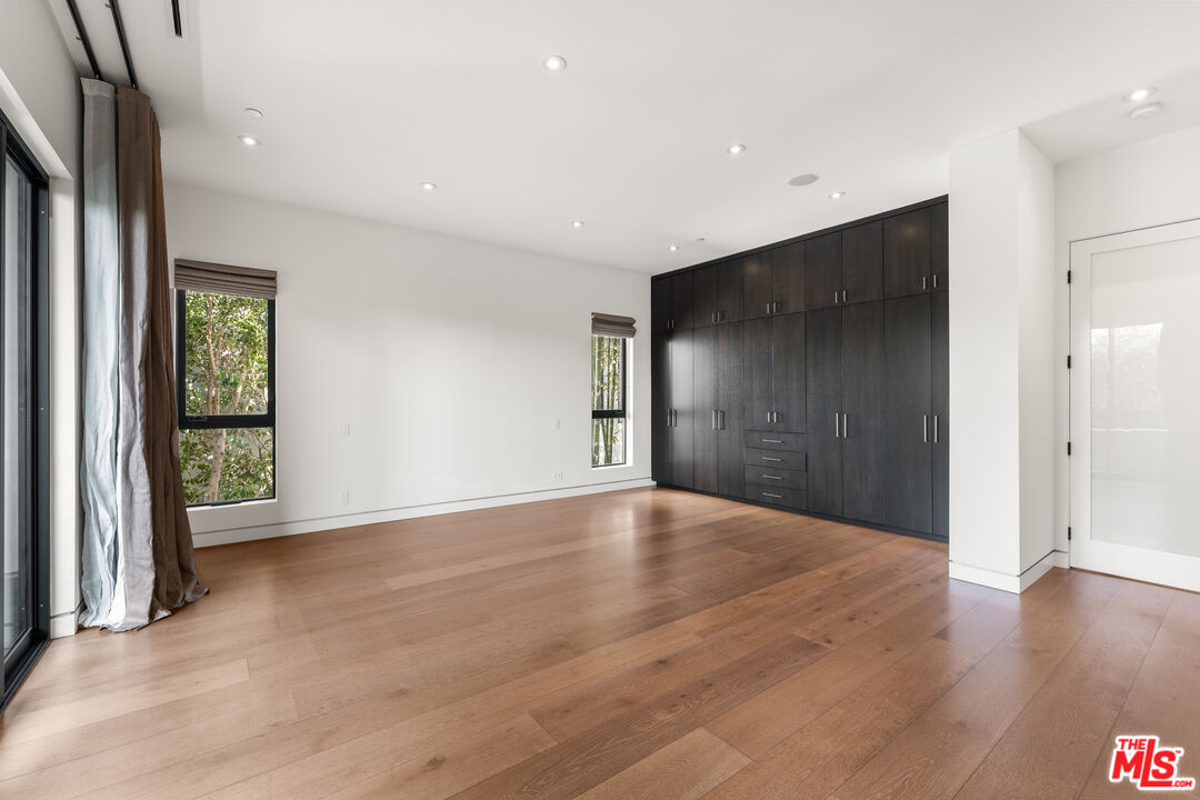 103 N Laurel Ave