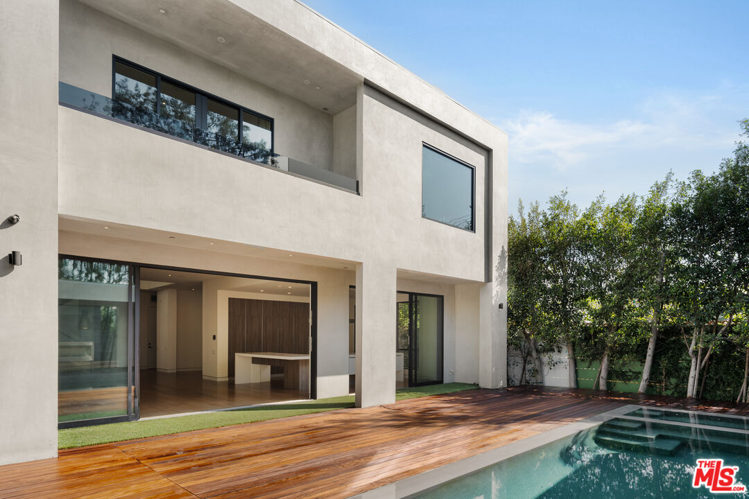 103 N Laurel Ave