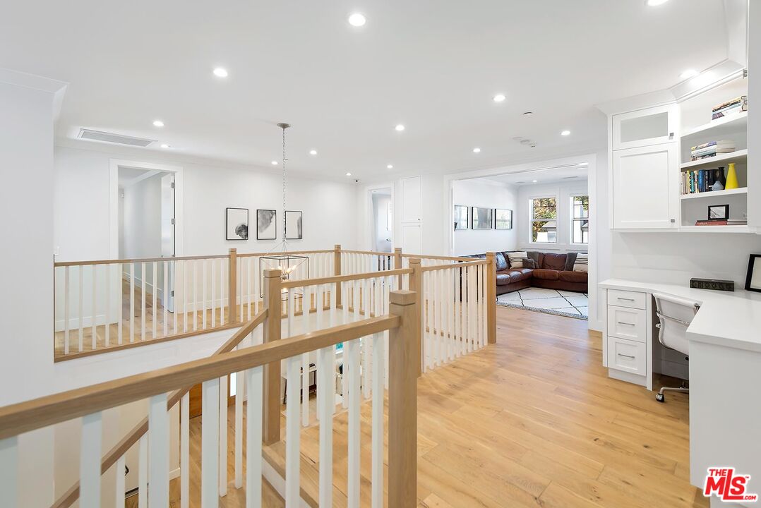 4152 Sunnyslope Ave