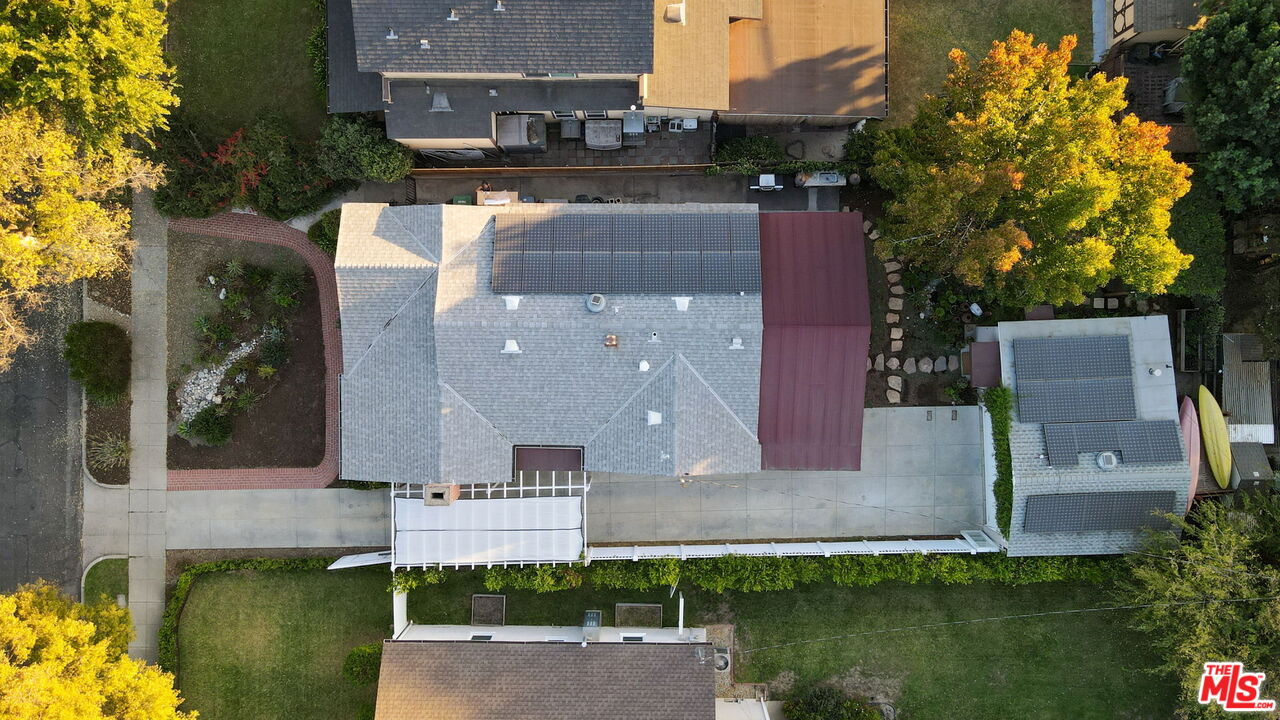 517 Castano Ave
