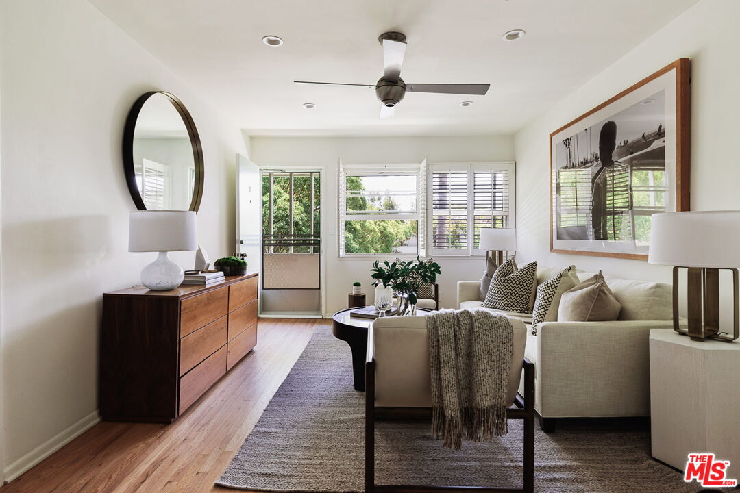 1325 Washington Ave Unit: F