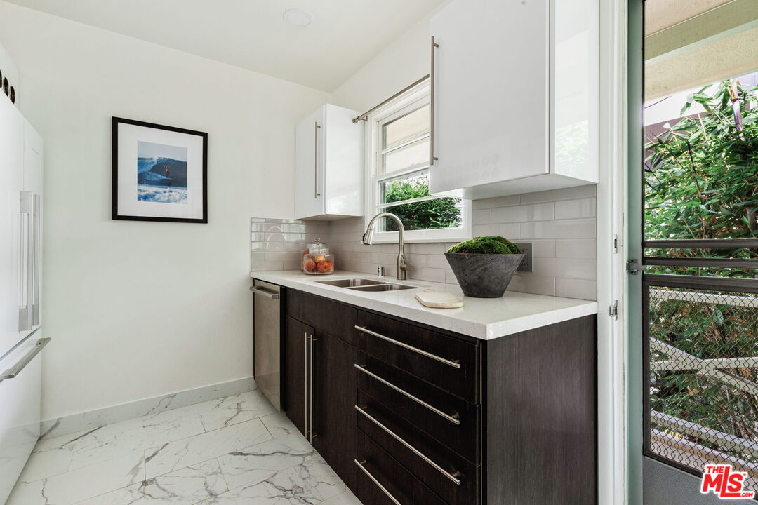 1325 Washington Ave Unit: F