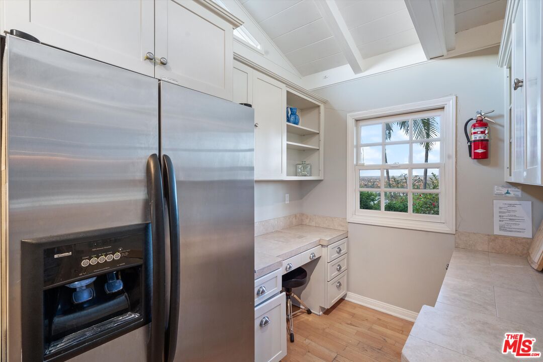 3844 BUENA PARK DR
