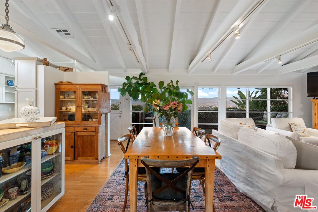 3844 BUENA PARK DR