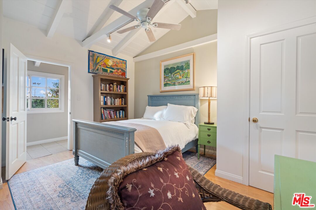 3844 BUENA PARK DR