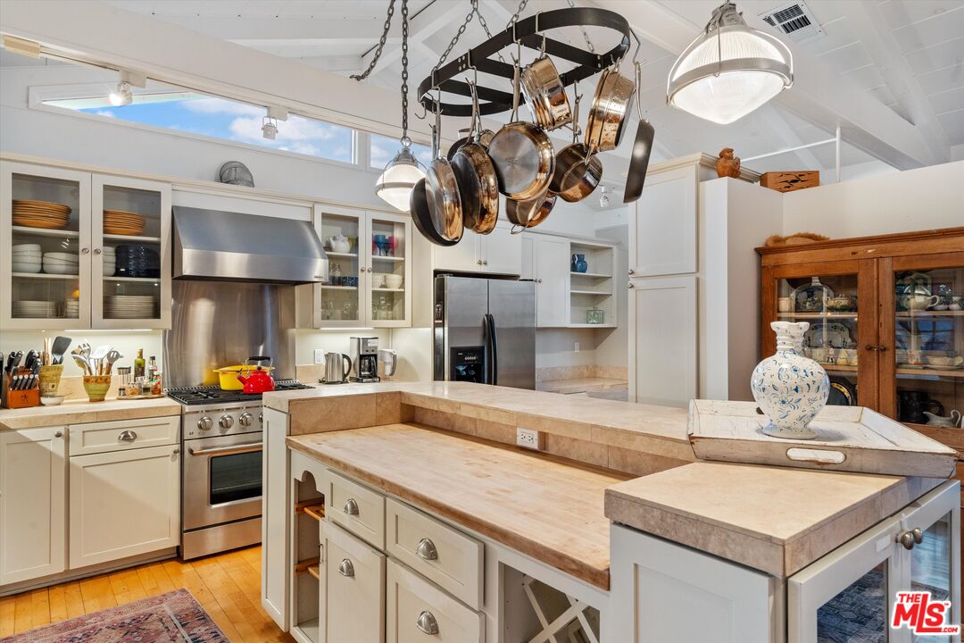 3844 BUENA PARK DR