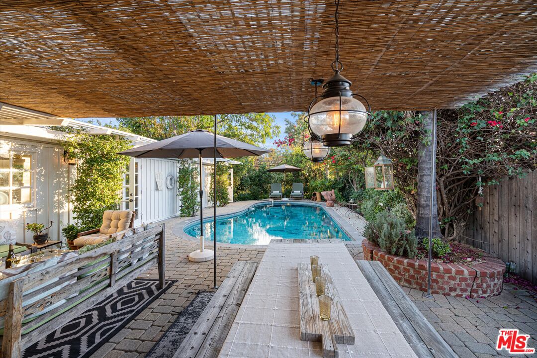 3844 BUENA PARK DR