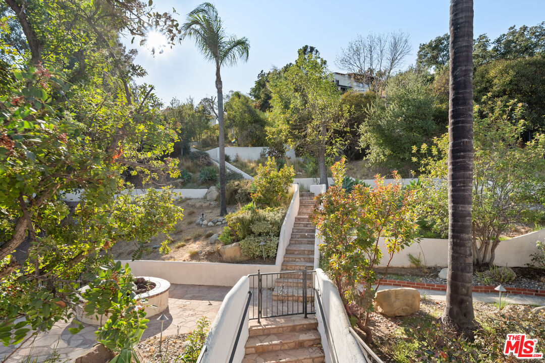 22730 Dale Ct