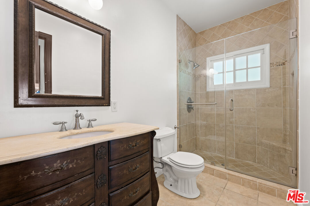 22730 Dale Ct