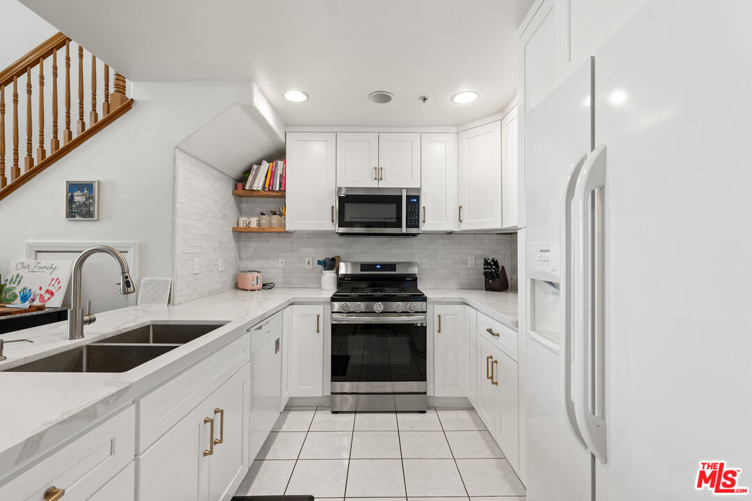 1211 S Shenandoah St Unit: 302