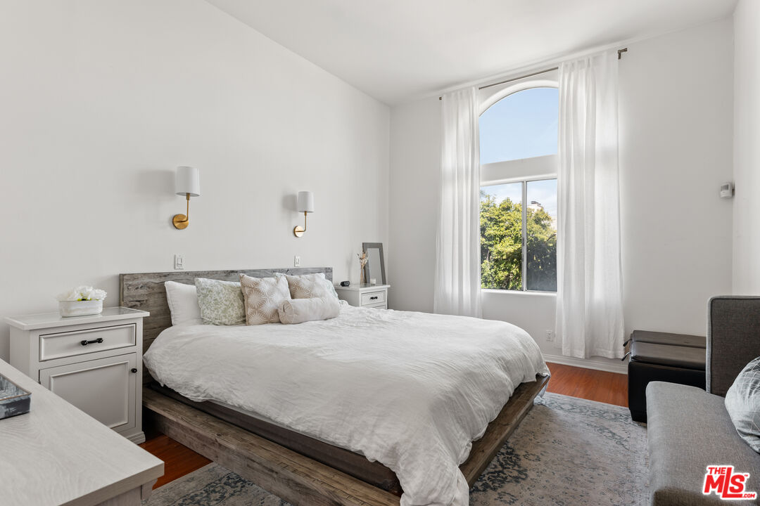 1211 S Shenandoah St Unit: 302