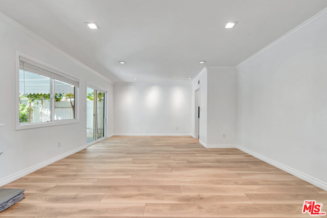 8151 Aldea Ave