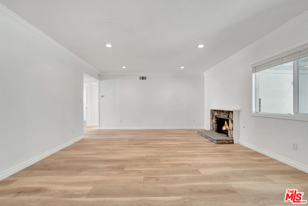 8151 Aldea Ave
