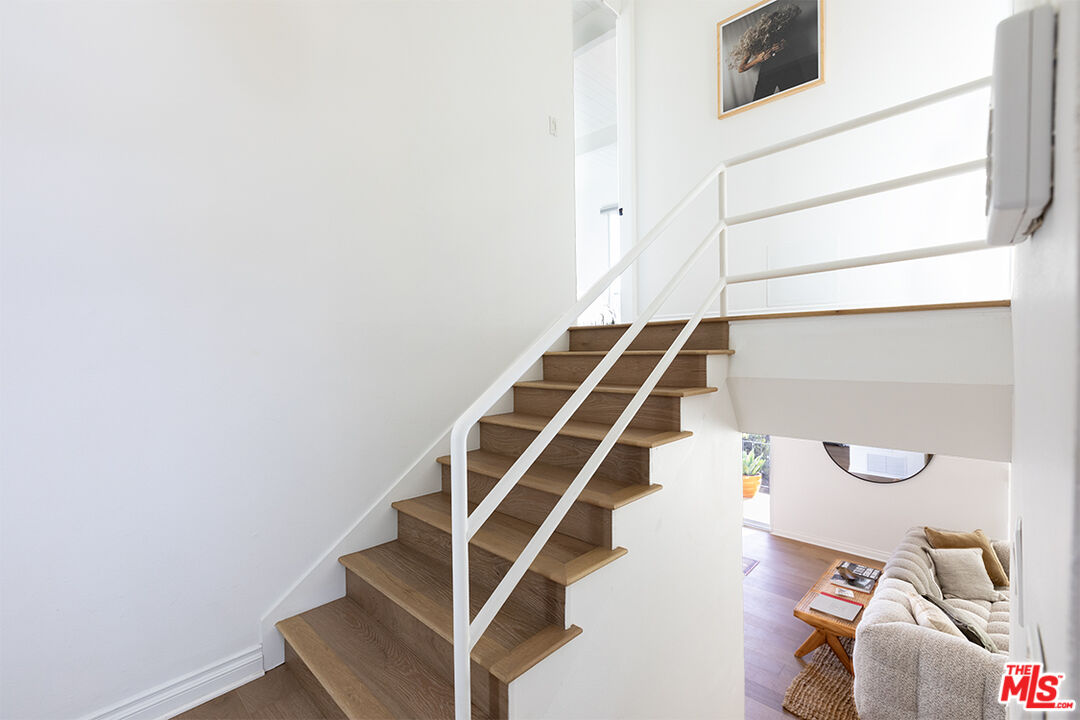 3613 Alta Mesa Dr