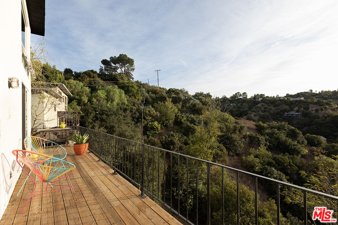 3613 Alta Mesa Dr
