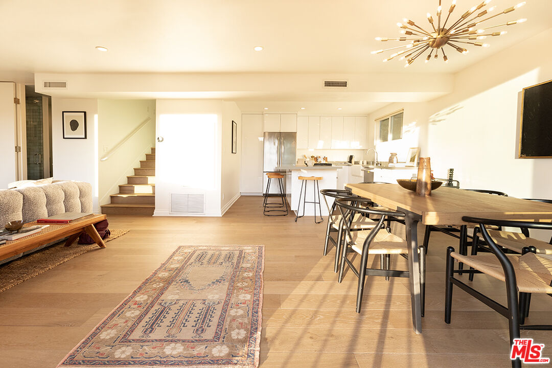 3613 Alta Mesa Dr