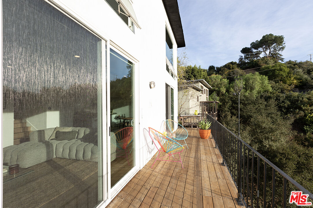 3613 Alta Mesa Dr