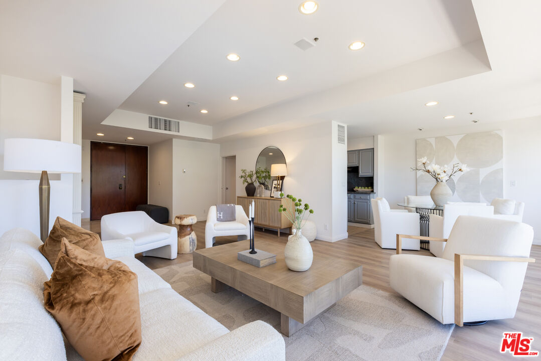 10790 Wilshire Blvd Unit: 301