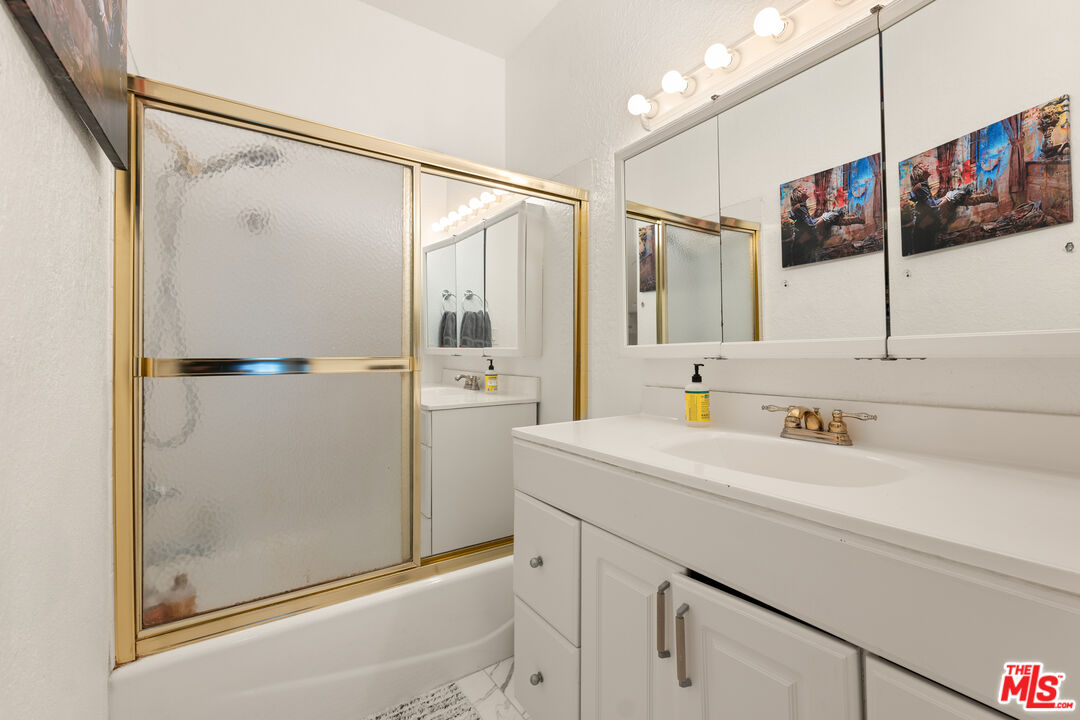 1440 Veteran Ave Unit: 538