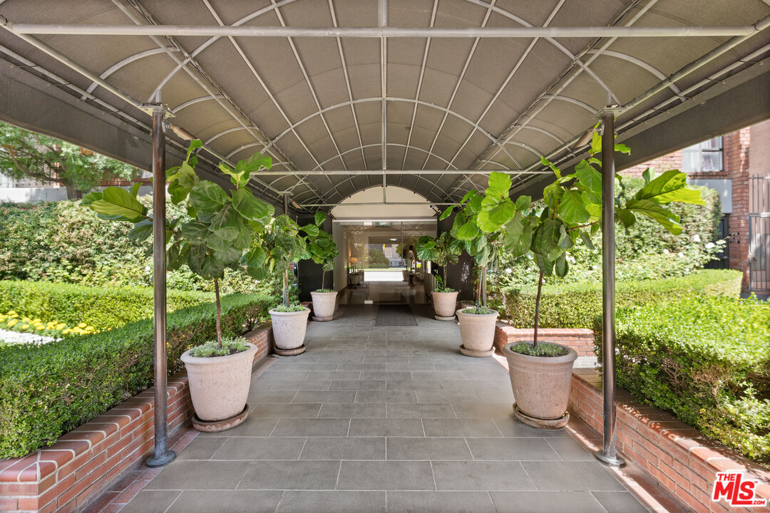 1440 Veteran Ave Unit: 538