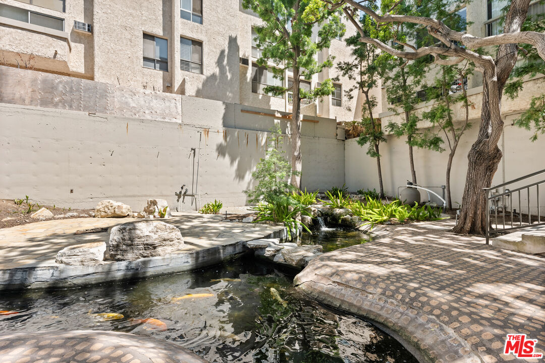 1440 Veteran Ave Unit: 538