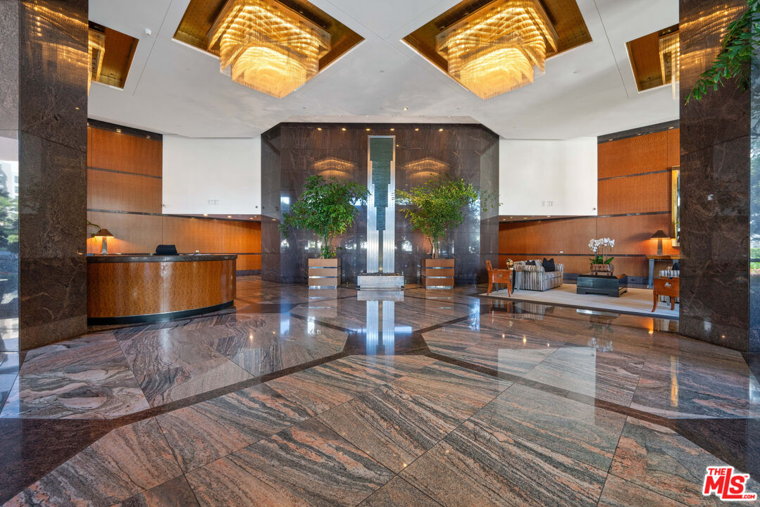 10490 Wilshire Blvd Unit: 303