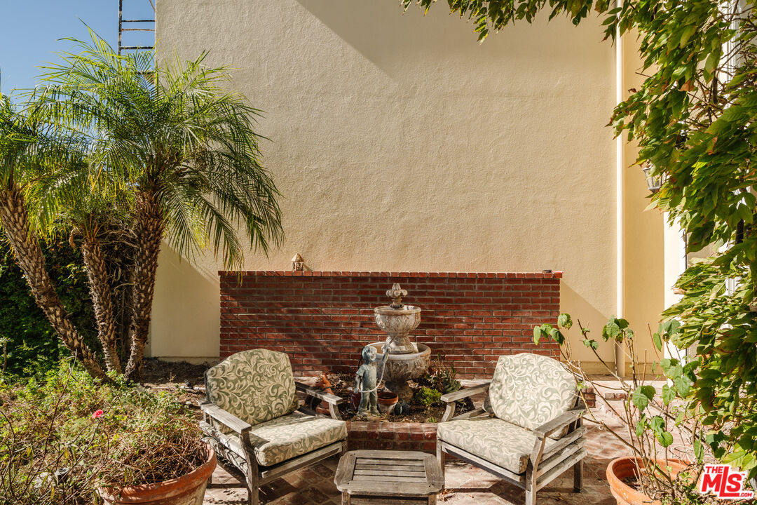 2179 Ridge Dr