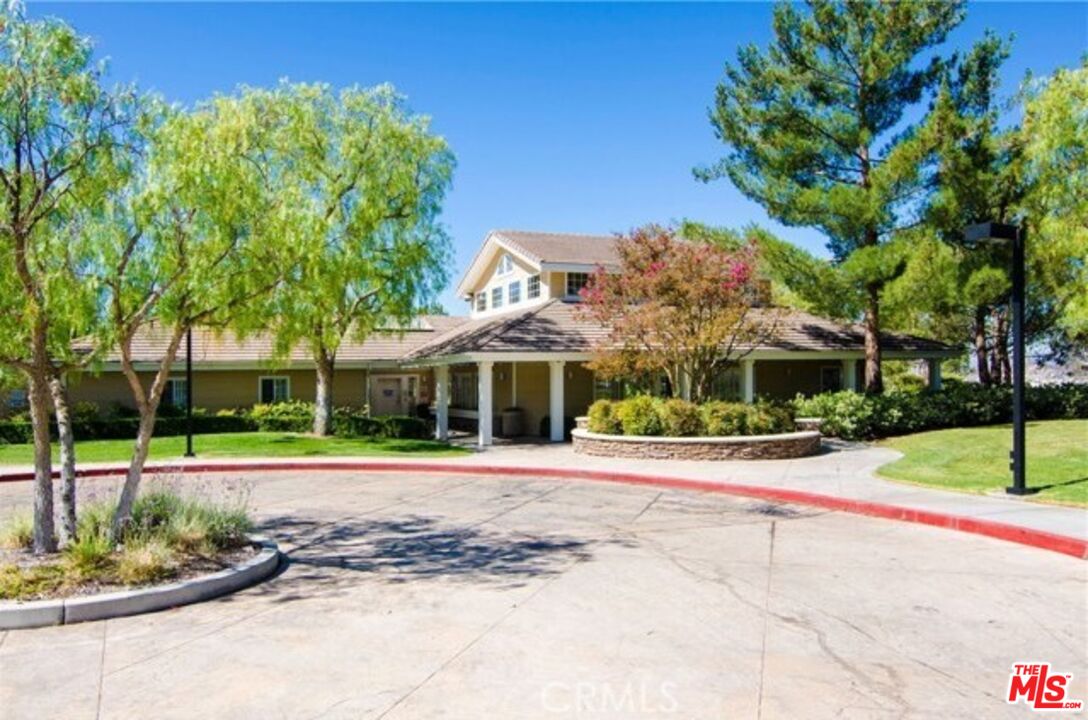 27870 Skycrest Cir