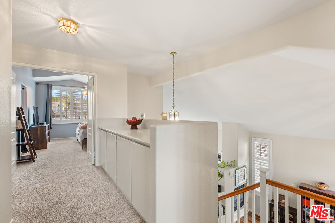 27870 Skycrest Cir
