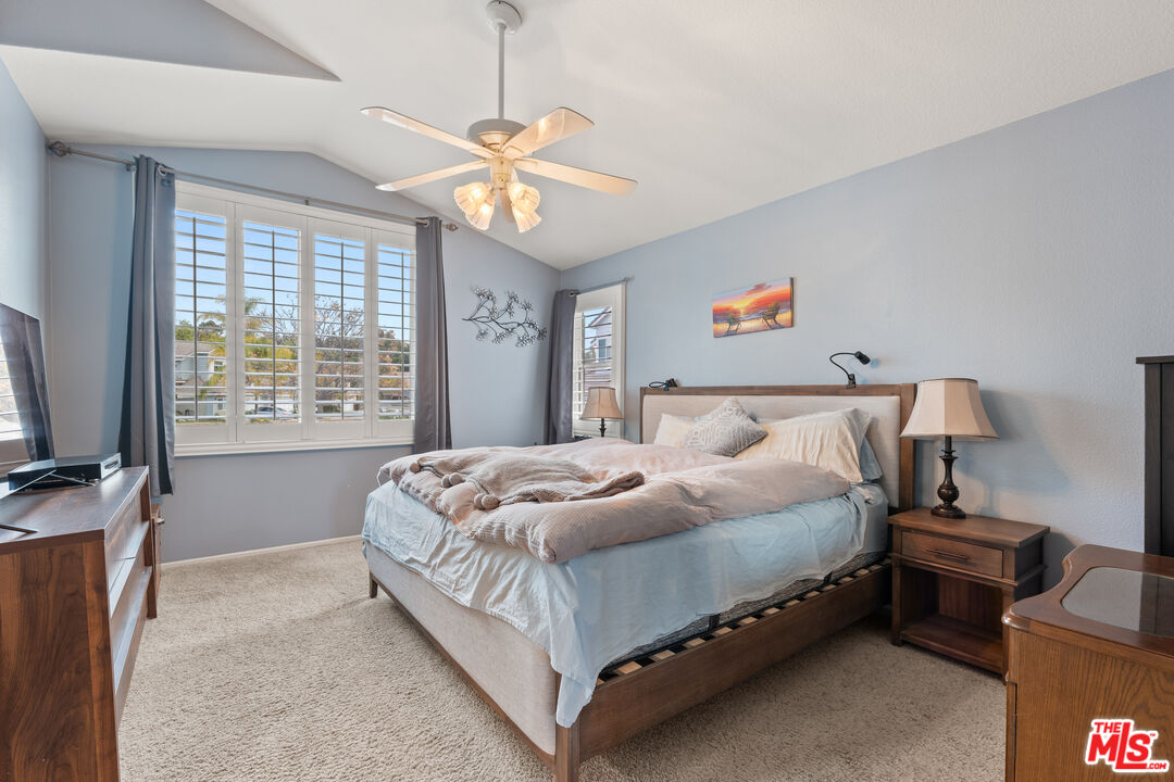 27870 Skycrest Cir
