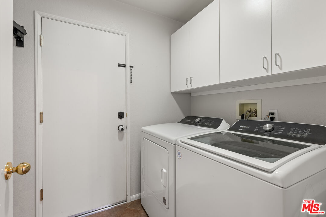 27870 Skycrest Cir