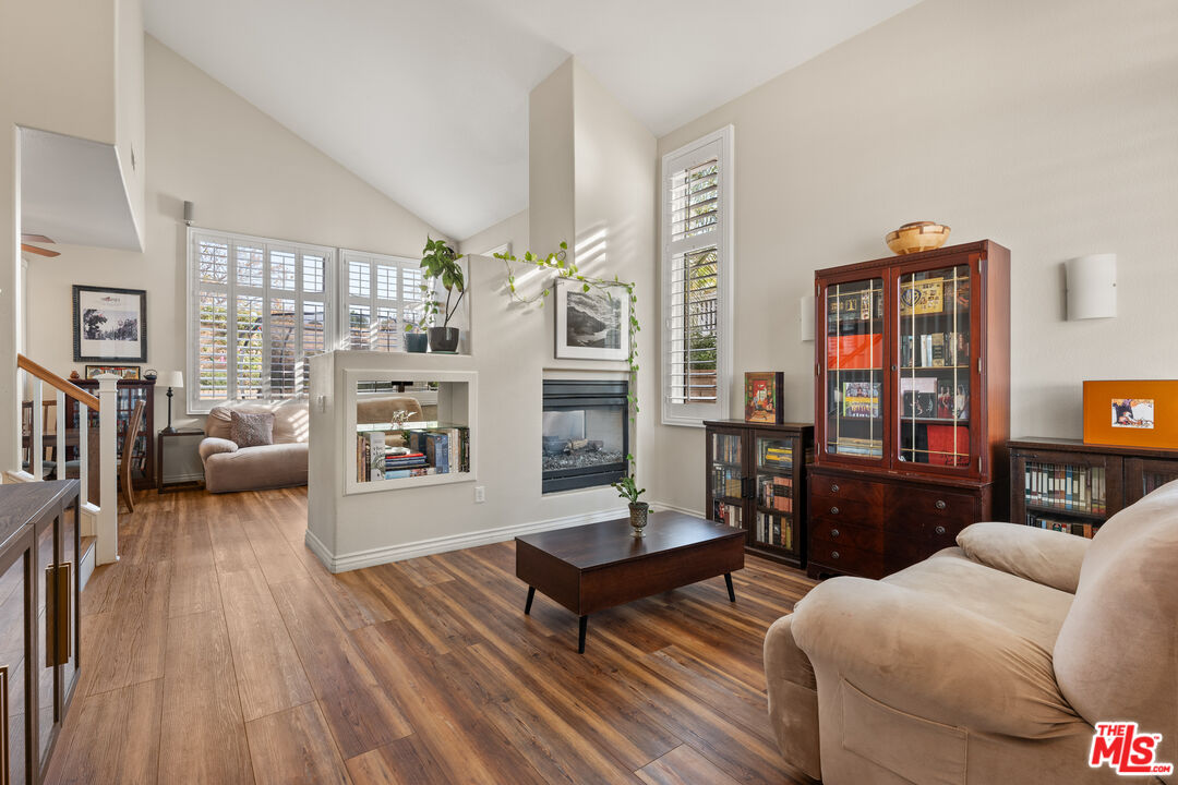 27870 Skycrest Cir