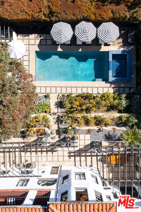 2232 Moreno Dr