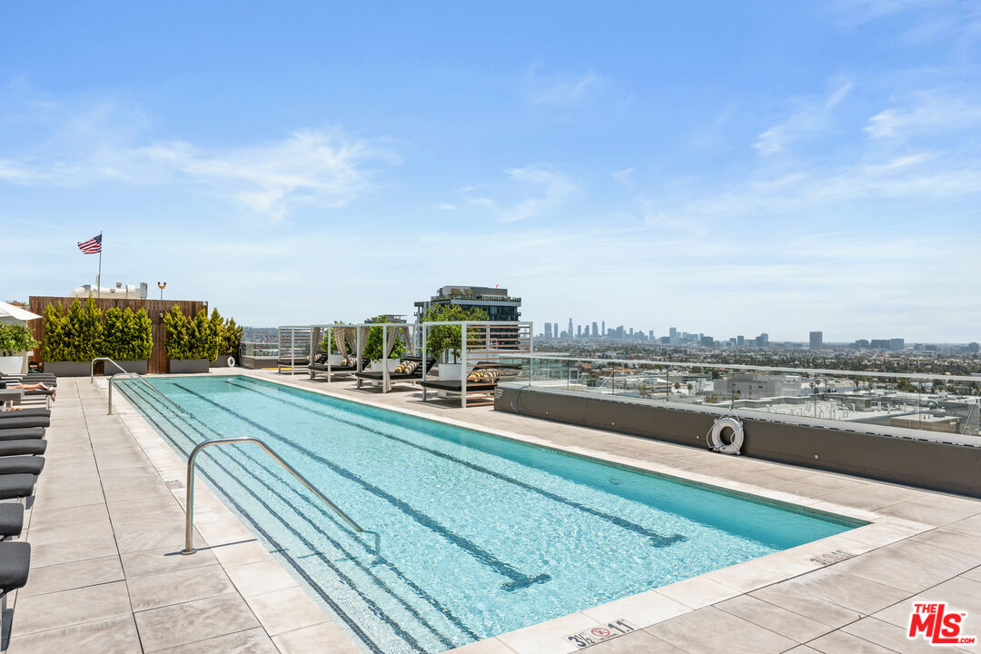 6250 Hollywood Blvd Unit: 11F