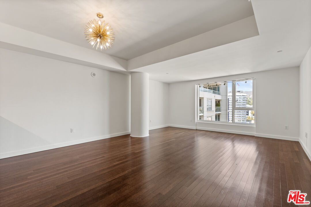 6250 Hollywood Blvd Unit: 11F