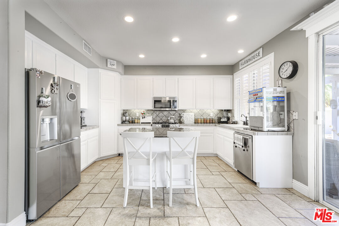 1845 Magia Cir