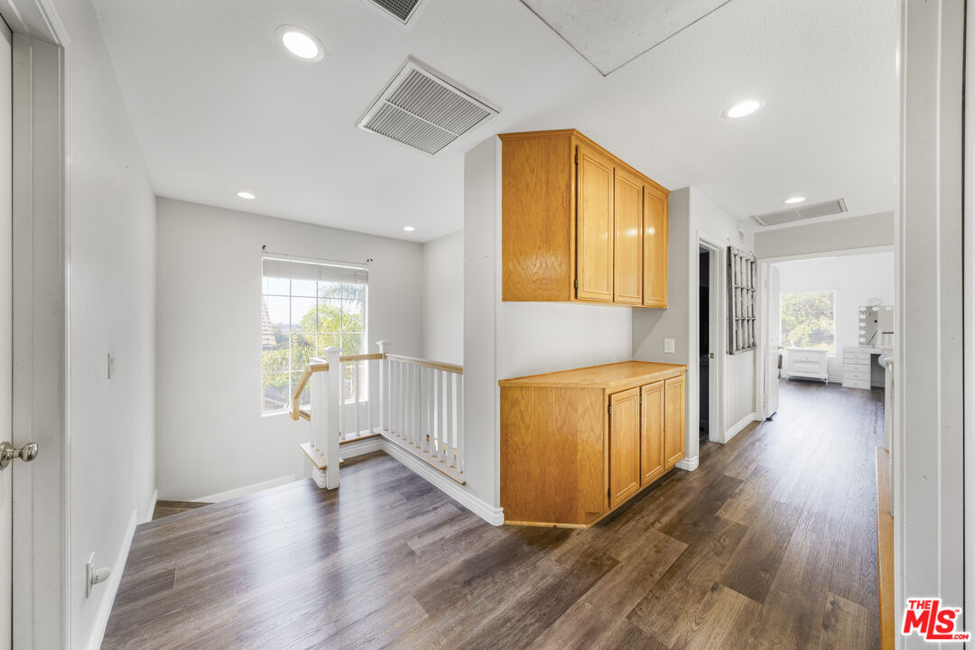 1845 Magia Cir