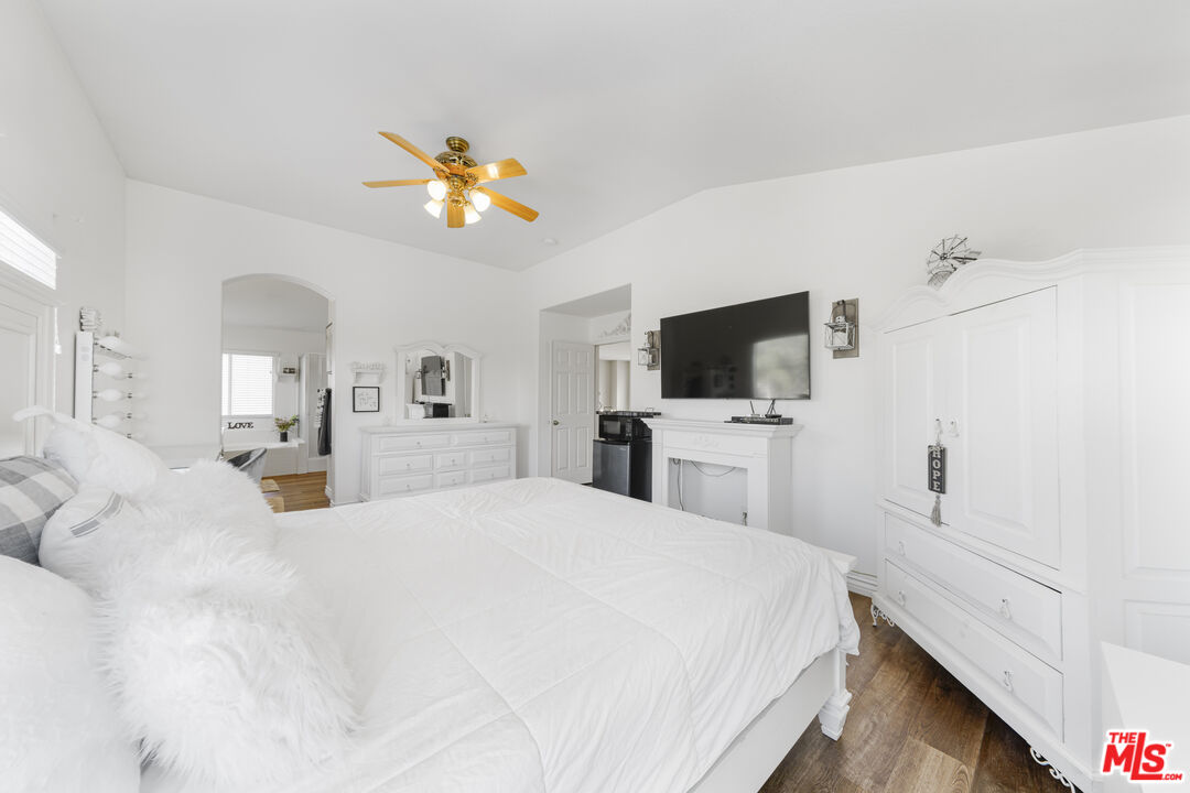 1845 Magia Cir