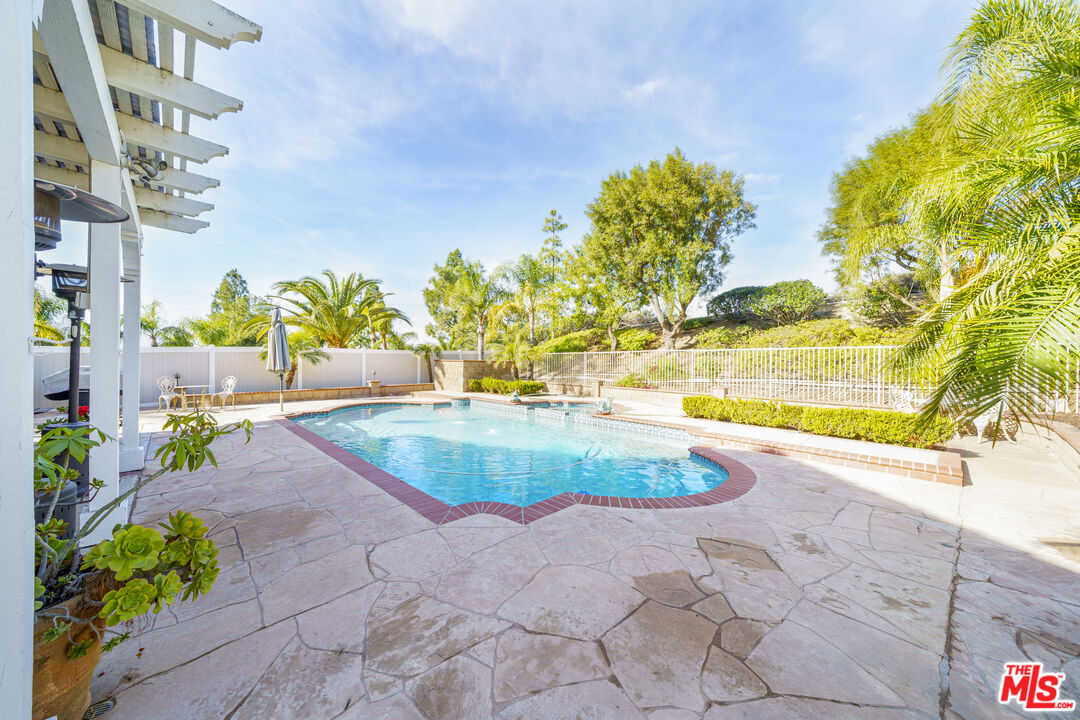 1845 Magia Cir