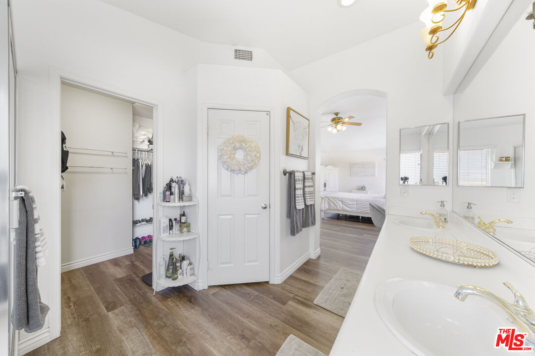 1845 Magia Cir