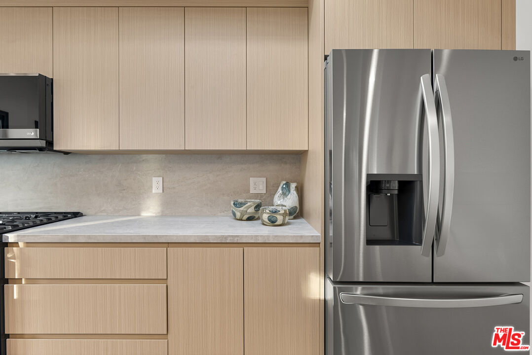 132 S Oakhurst Dr Unit: 6