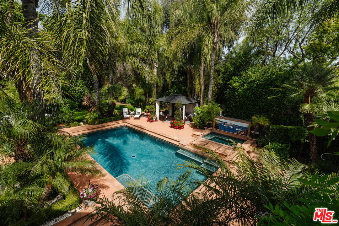 4146 Vicasa Dr