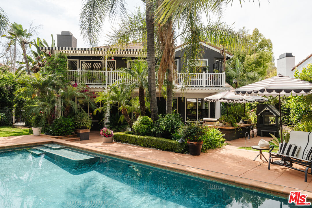 4146 Vicasa Dr