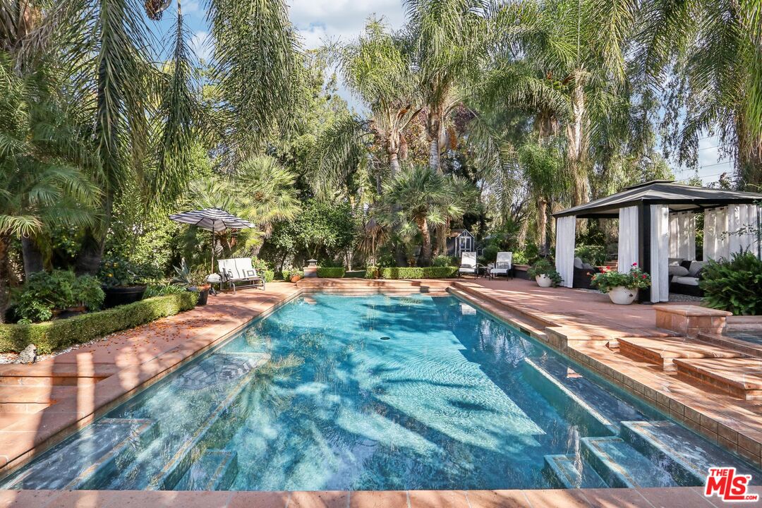 4146 Vicasa Dr