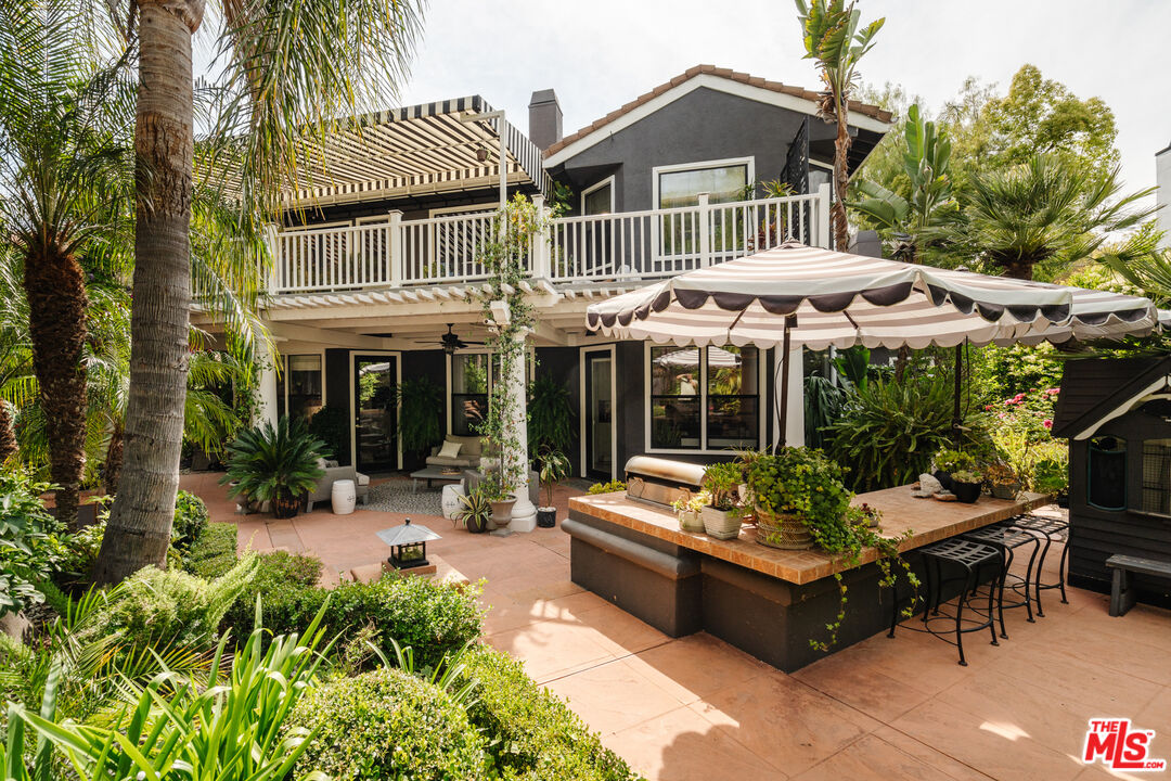 4146 Vicasa Dr