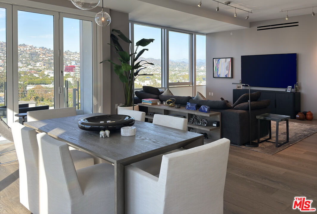 9000 W 3rd St Unit: 801