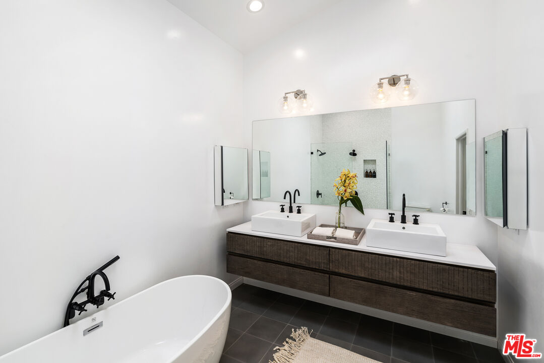 3601 Vista Pacifica Unit: 7