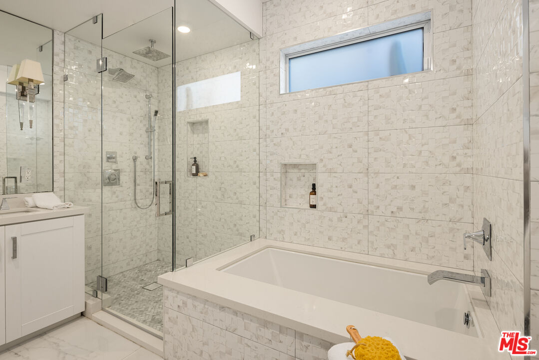 11979 Walnut Ln Unit: 1