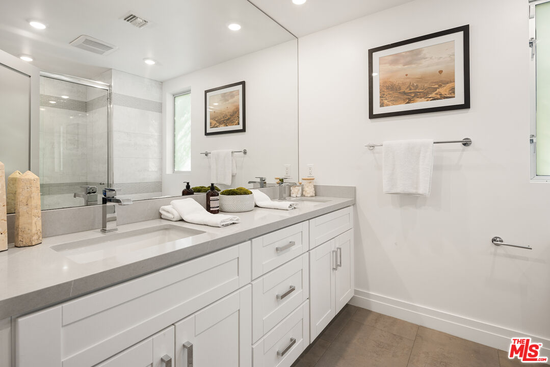 11979 Walnut Ln Unit: 1