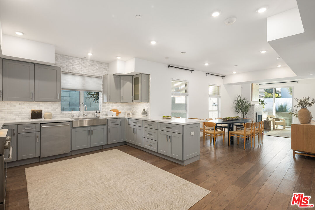 11979 Walnut Ln Unit: 1